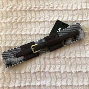 New. Ivory & chocolate stretch belt with leather